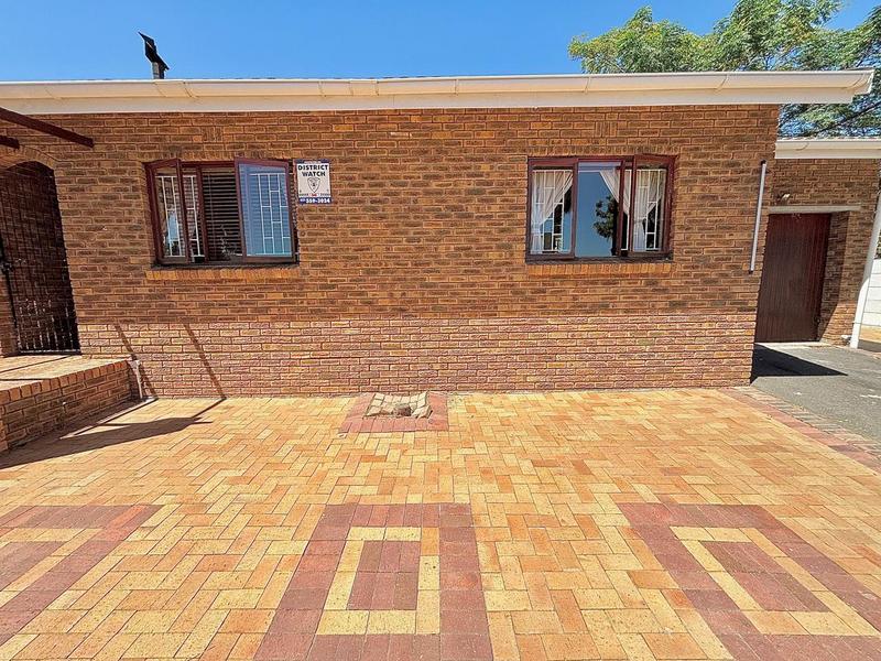 4 Bedroom Property for Sale in Richwood Western Cape